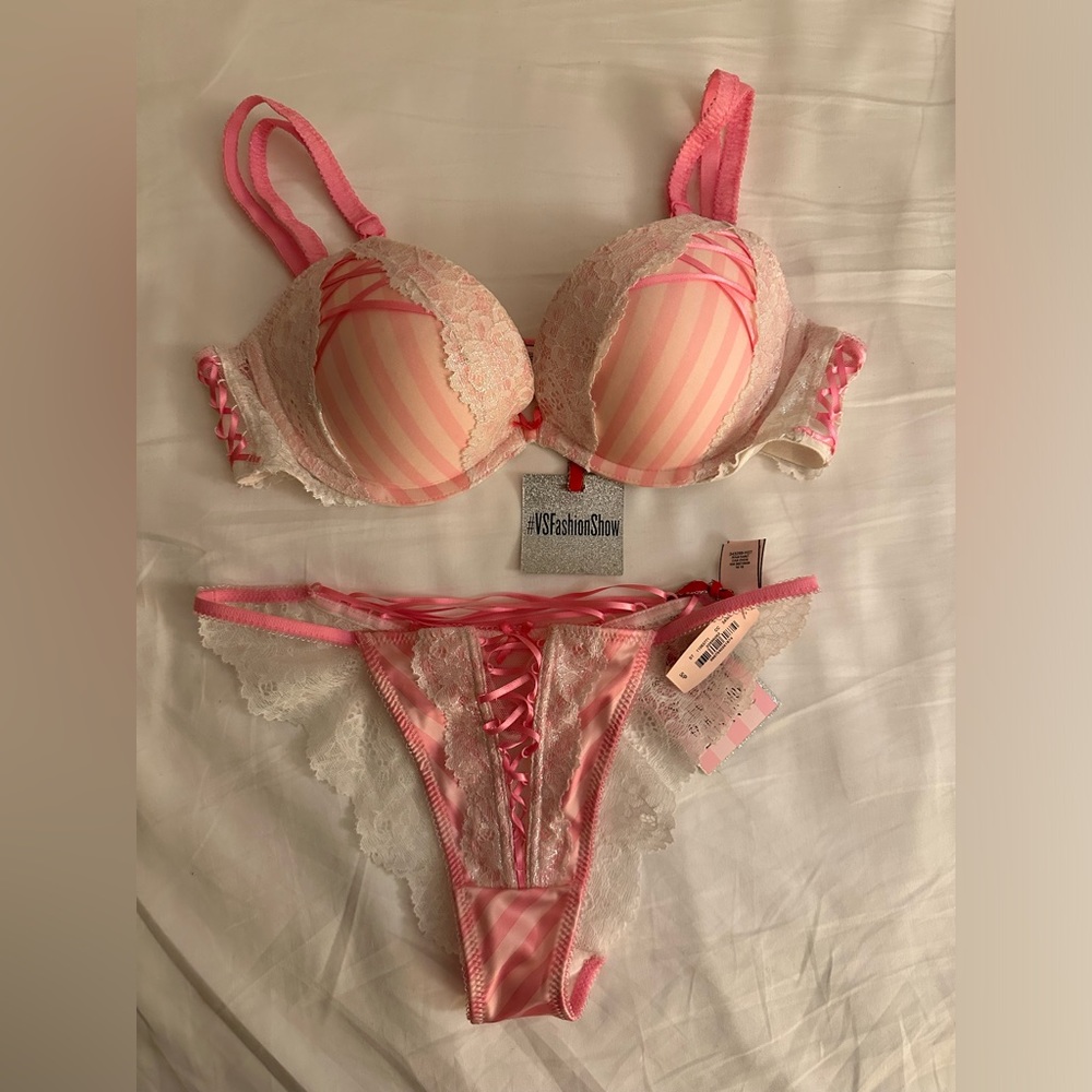 NWT Victoria’s Secret 34B and S panty set. Fashion Show 2015 limited edition